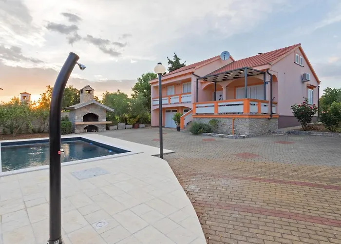 Antonio Holiday home Dracevac Ninski